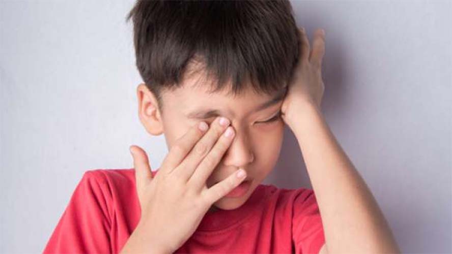 ciri-ciri mata minus pada anak