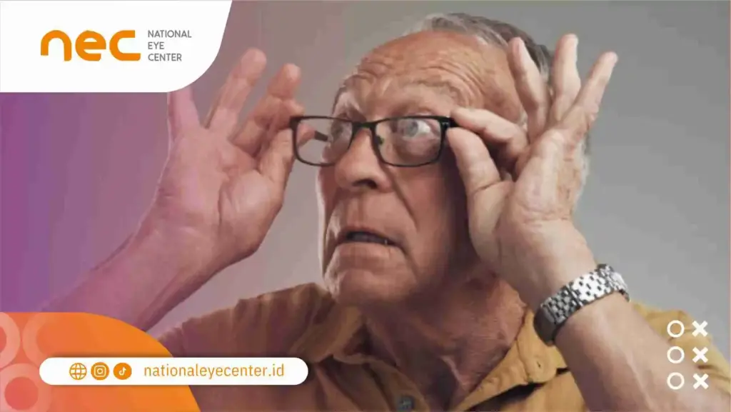Penyebab Harus Pakai Kacamata Baca