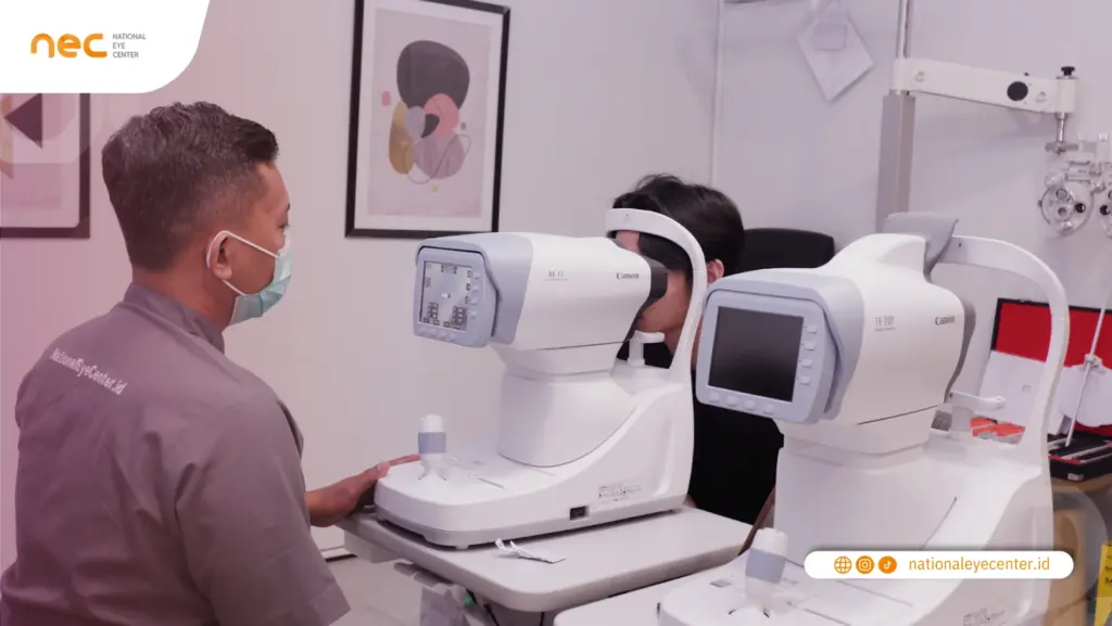 Kiesha Alvaro Saat melakukan Pre LASIK di National Eye Center Surabaya Kiesha Alvaro Saat melakukan Pre LASIK di National Eye Center Surabaya