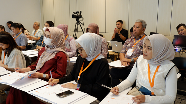 TIM DOKTER MATA NEC WETLAB