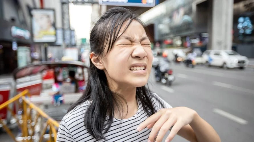 cara menjaga mata dari polusi