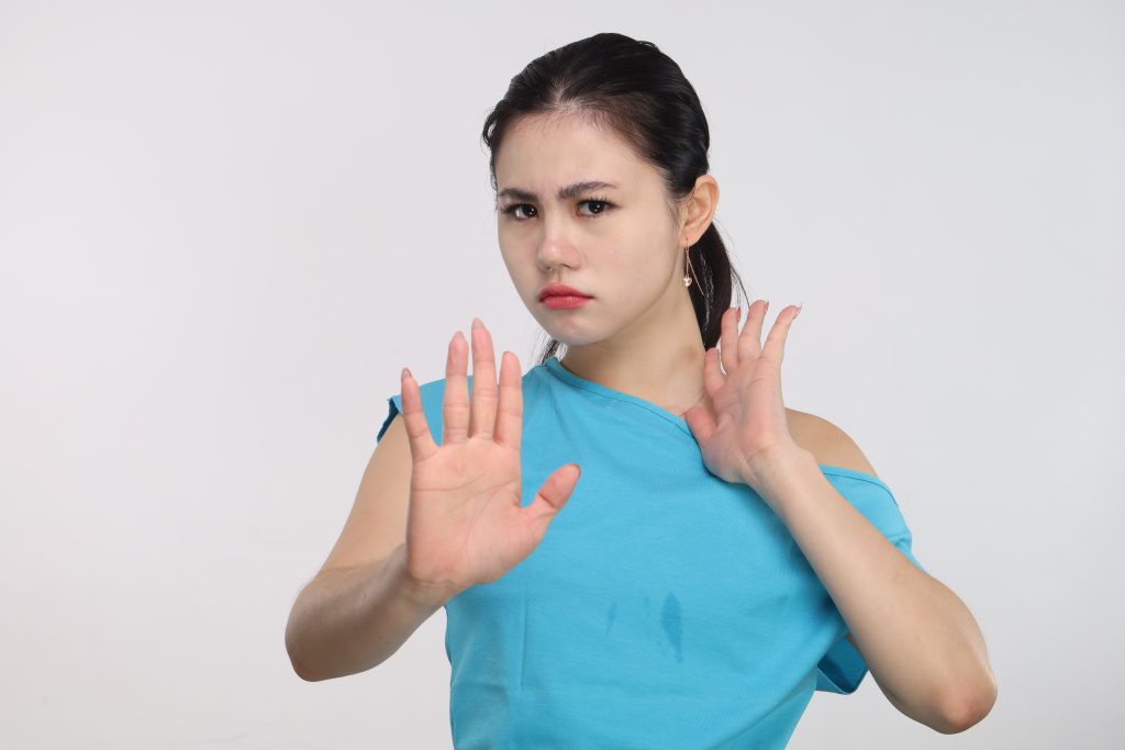 iritasi mata akibat softlens