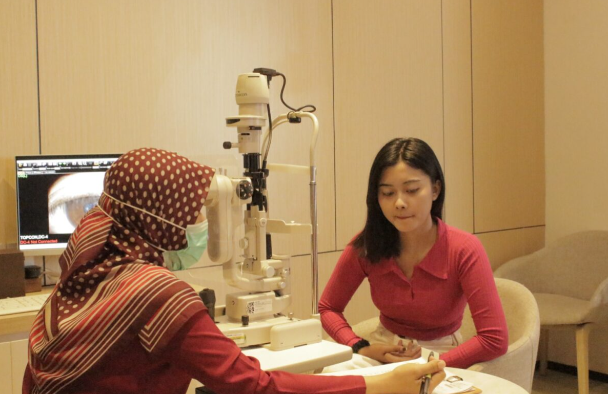 Eksim di Kelopak Mata